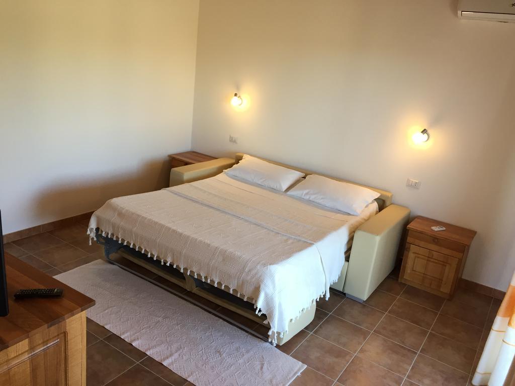 Agriturismo Mieleamaro Farm stay *