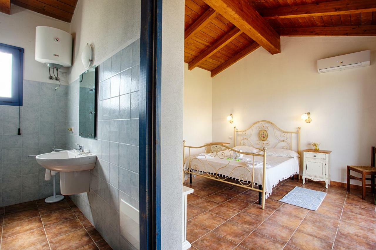 Agriturismo Mieleamaro * Olbia